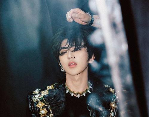 吃瓜娱乐间蔡徐坤是谁